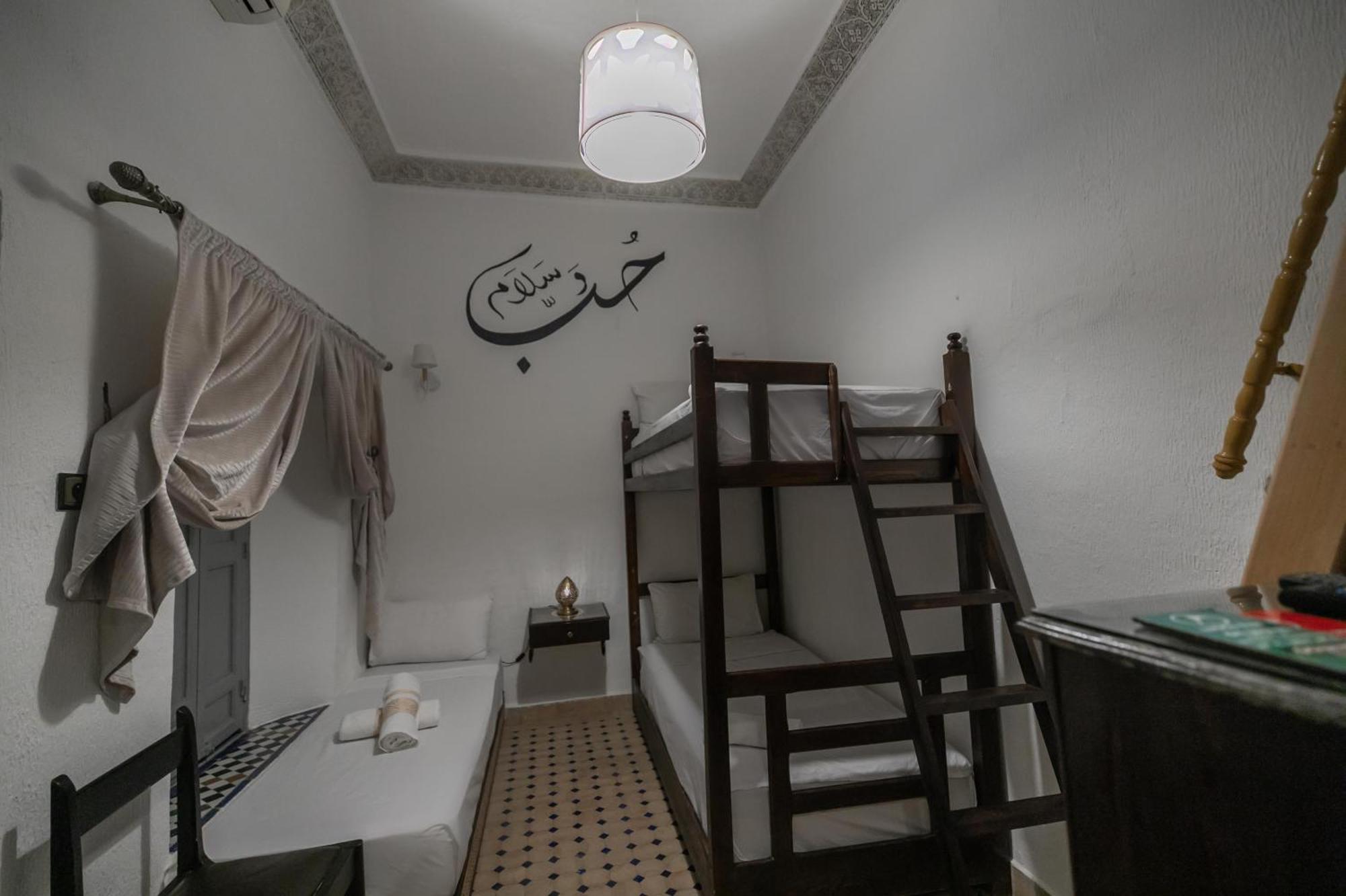 Riad Nayum Fez Bagian luar foto